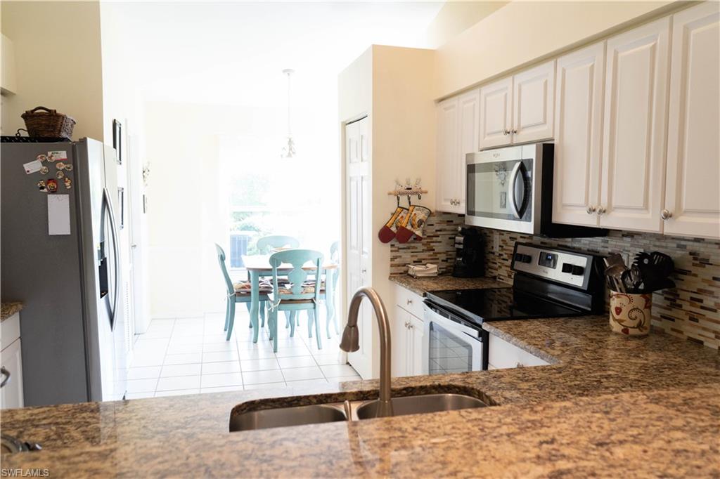 CROWN POINTE VILLAS - Residential