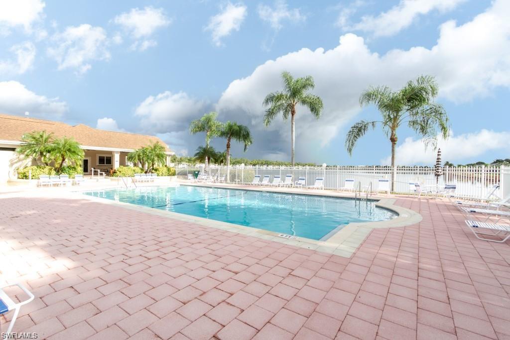 CROWN POINTE VILLAS - Residential