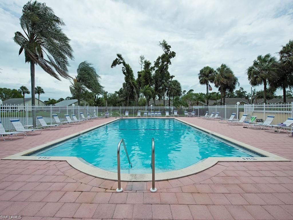 CROWN POINTE VILLAS - Residential