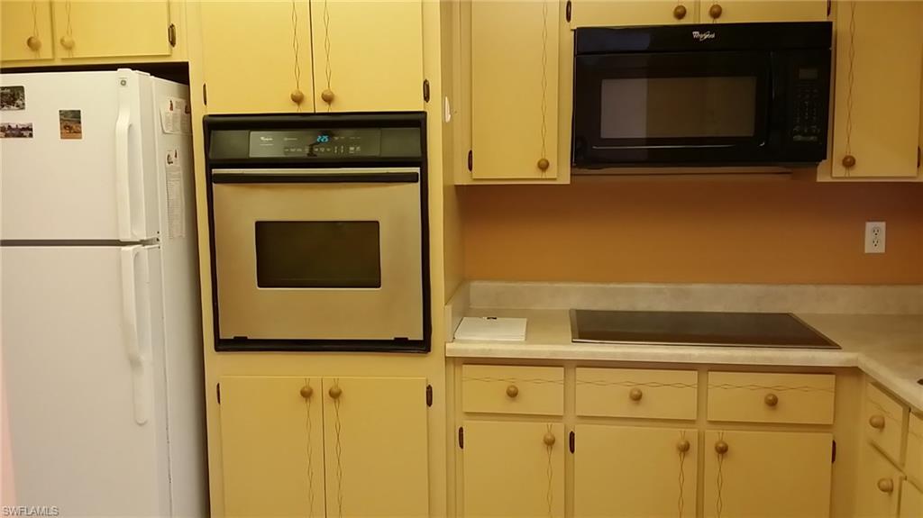 COUNTRY CLUB ESTATES CONDO - Residential