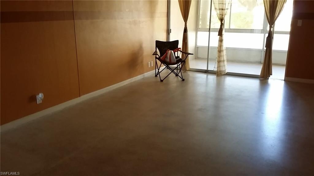 COUNTRY CLUB ESTATES CONDO - Residential