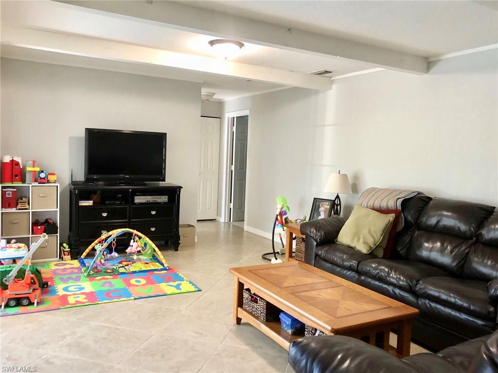 KAUNES SUBD - Residential