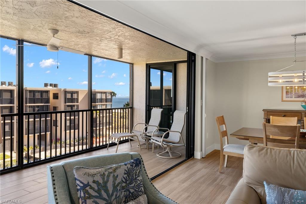 1401 Middle Gulf DR L402