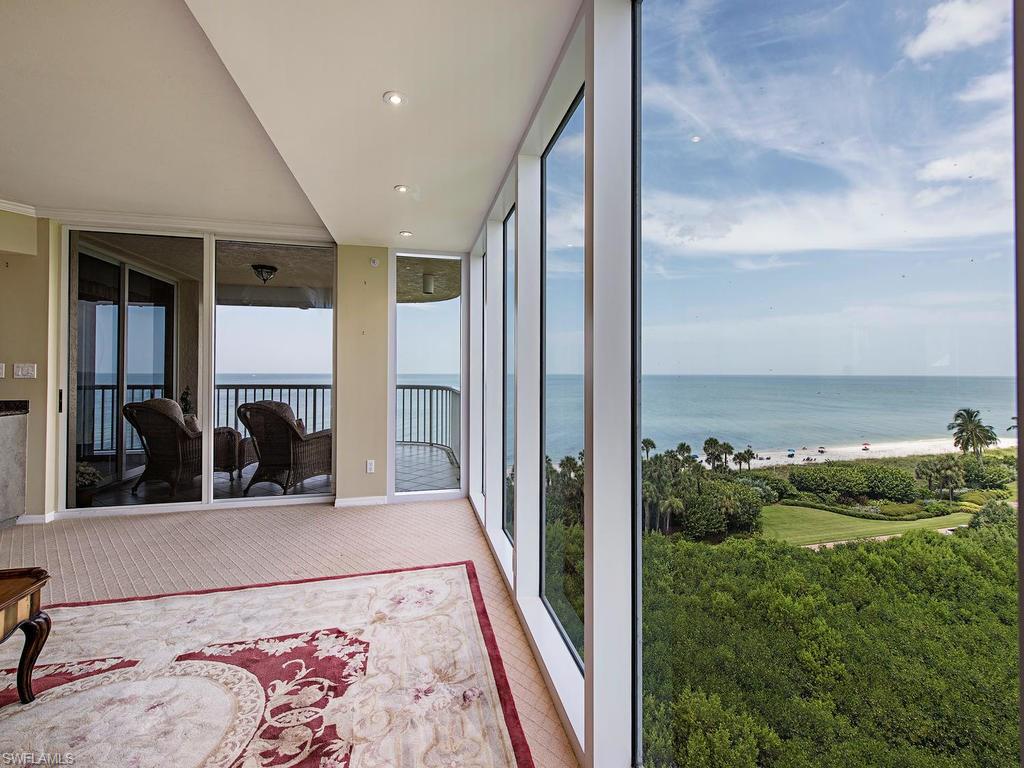 BEACH HOUSE AT NAPLES CAY - Residential