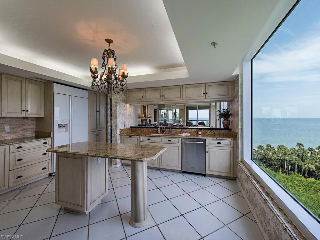 BEACH HOUSE AT NAPLES CAY - Residential