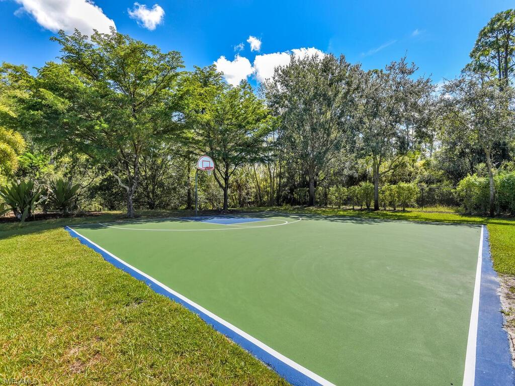 COLONNADE AT FORUM - Residential