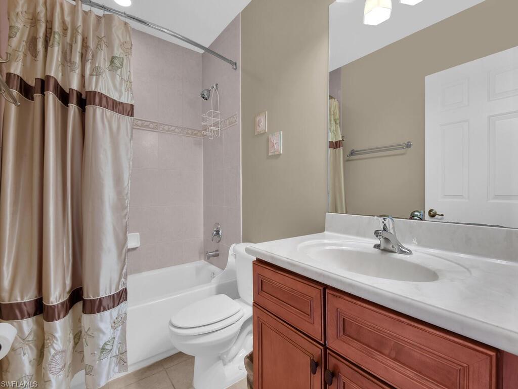 COLONNADE AT FORUM - Residential