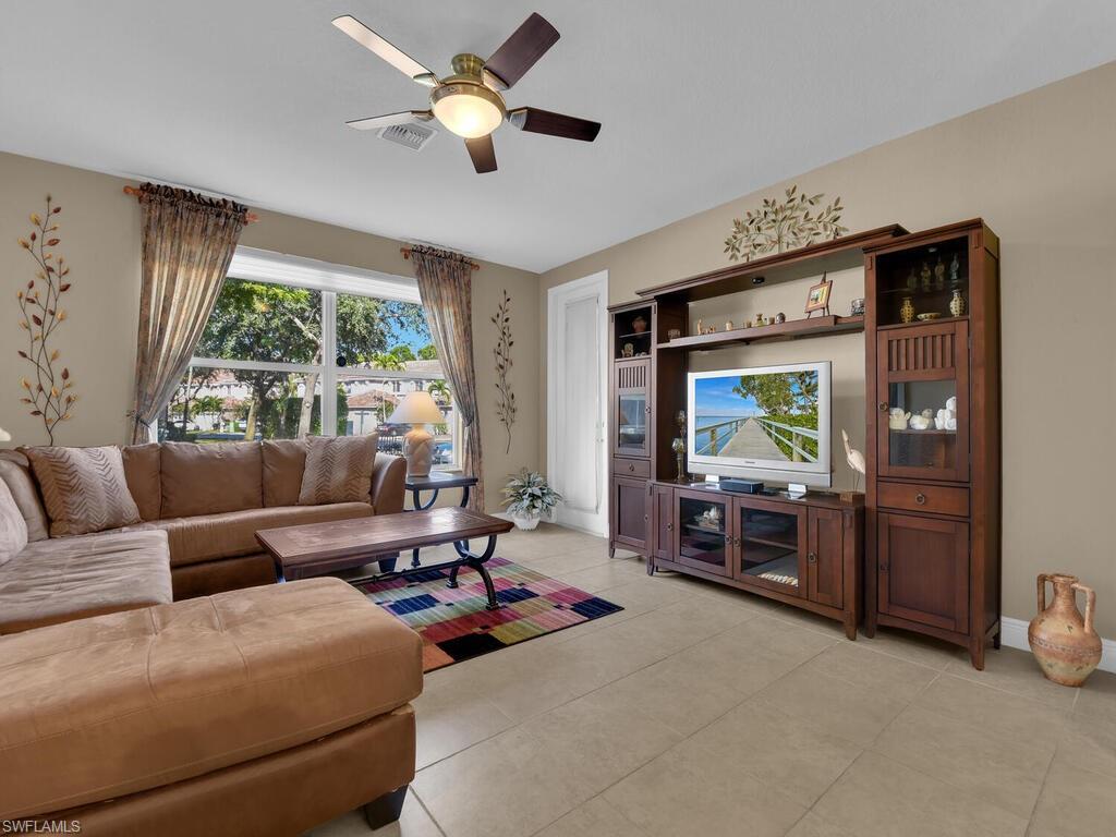 COLONNADE AT FORUM - Residential