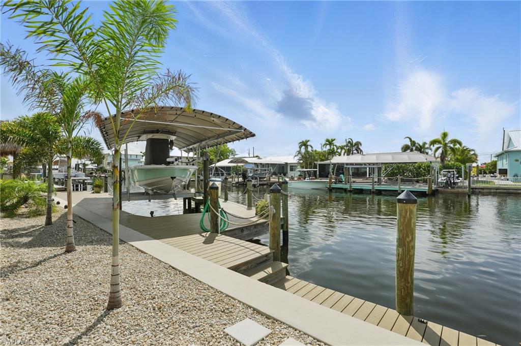 ISLAND HARBORS - Residential