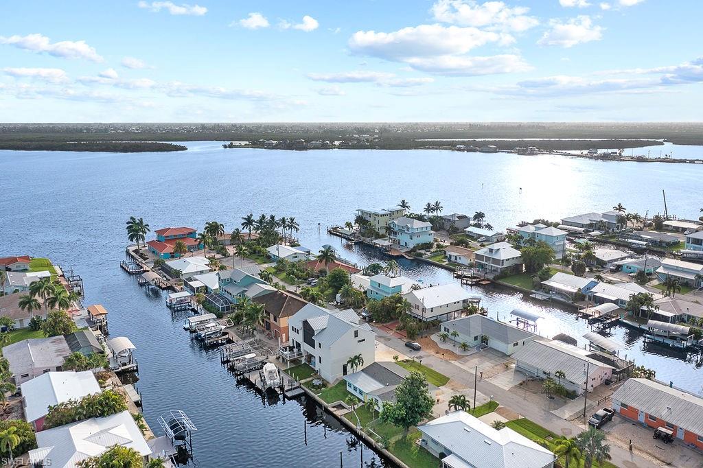 ISLAND HARBORS - Residential