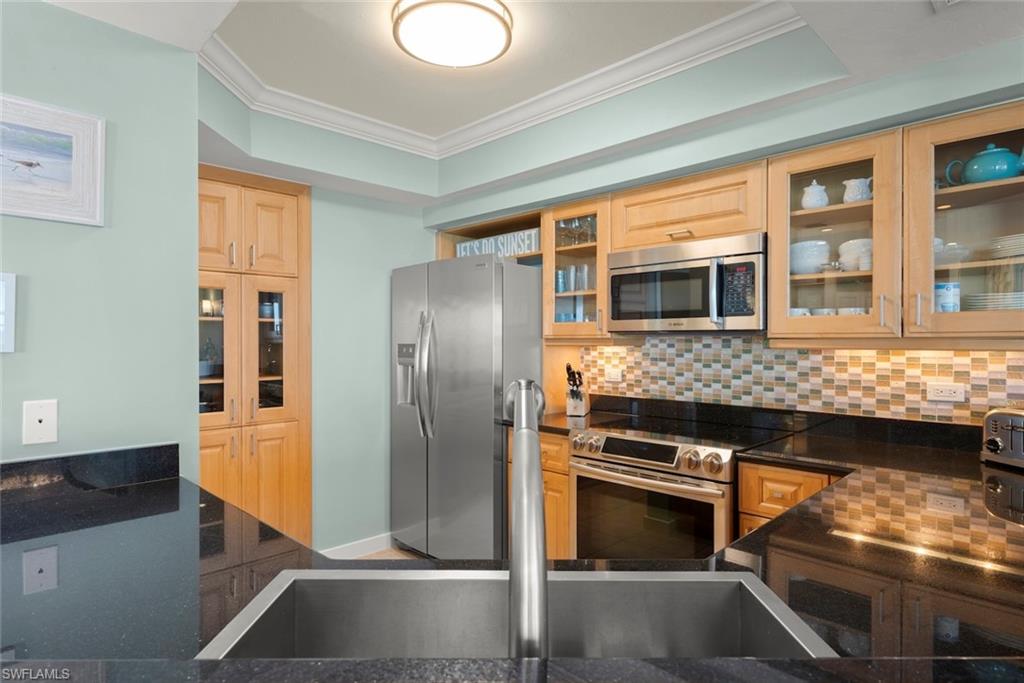 LANDS ENDS VILLAGE CONDO - Residential