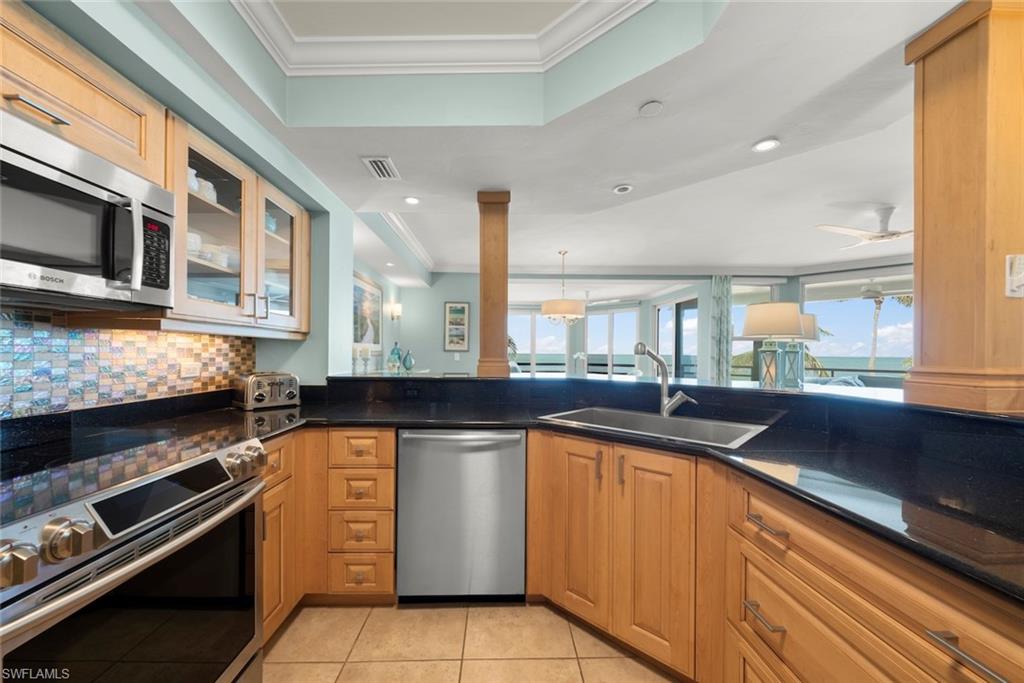 LANDS ENDS VILLAGE CONDO - Residential