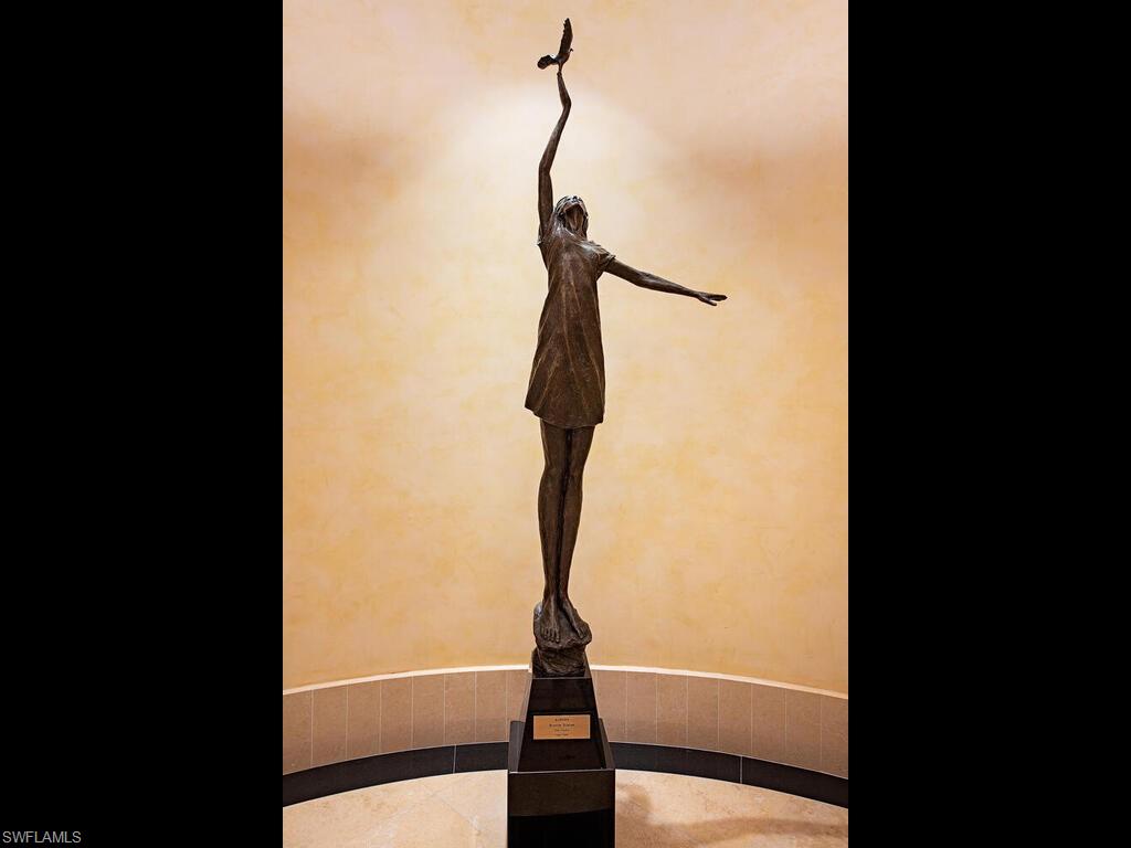 REGENT - Residential