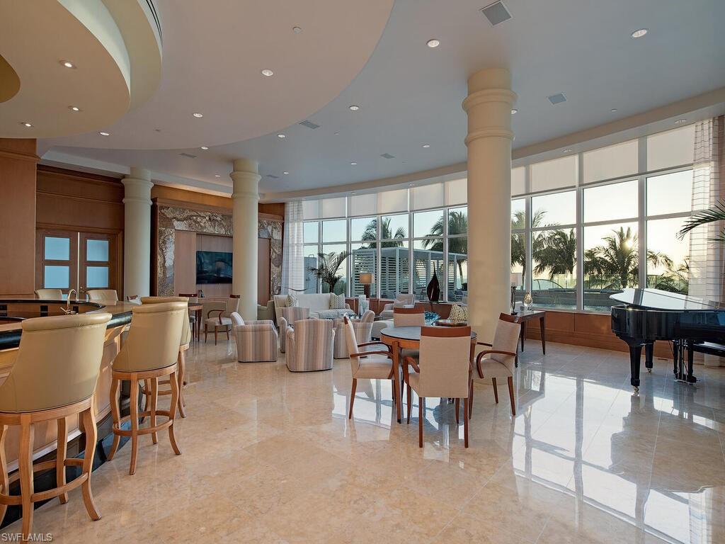 REGENT - Residential