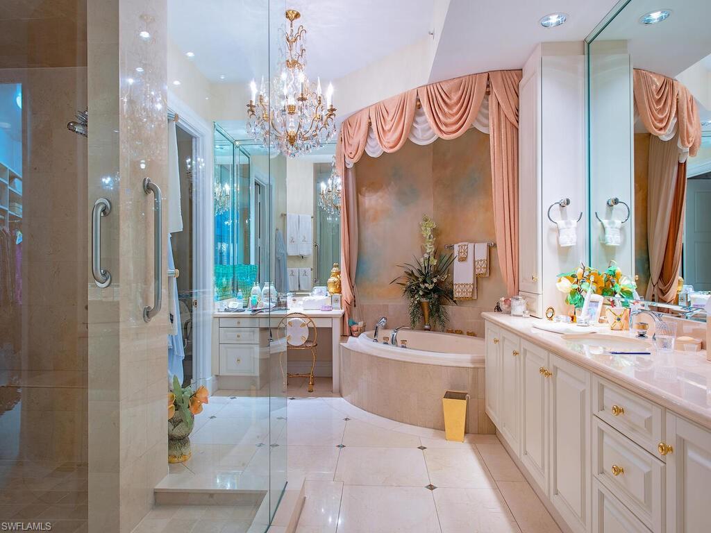 REGENT - Residential