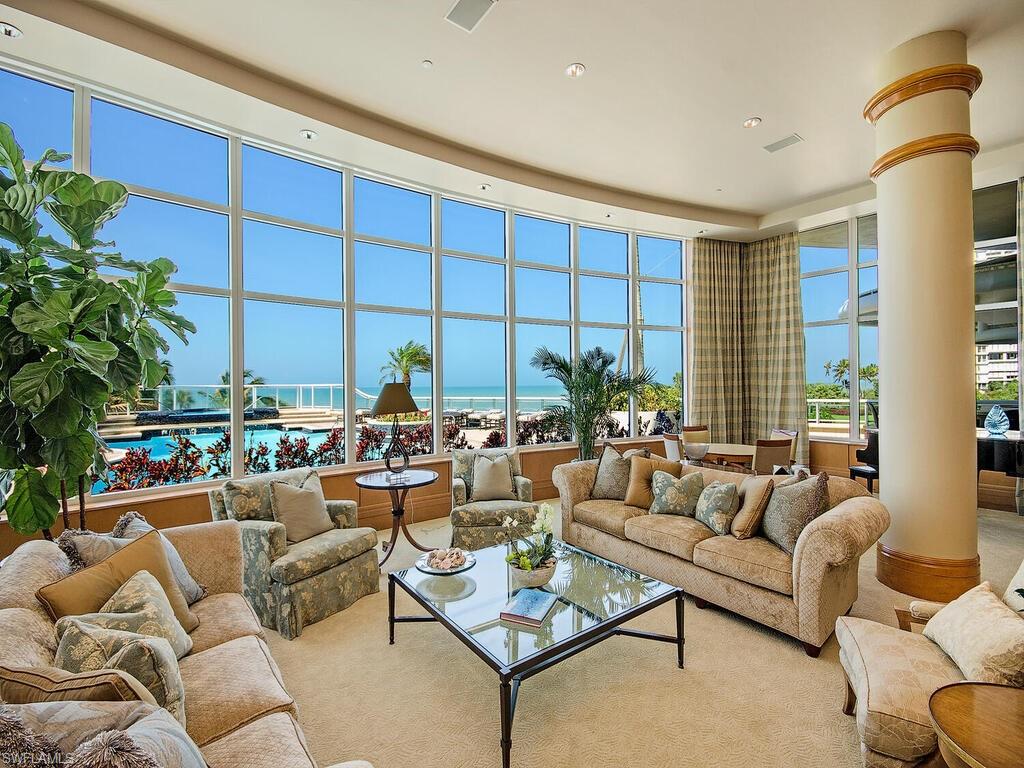 REGENT - Residential