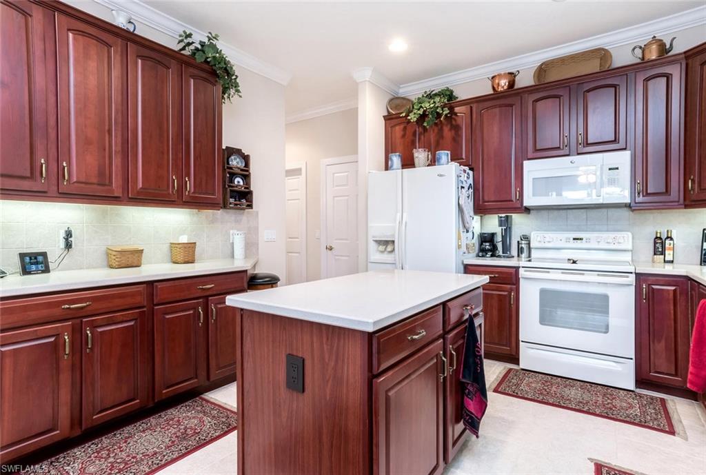 JULIANA VILLAGE - Residential