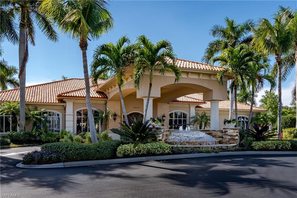 NAPLES MOTORCOACH RESORT - Land