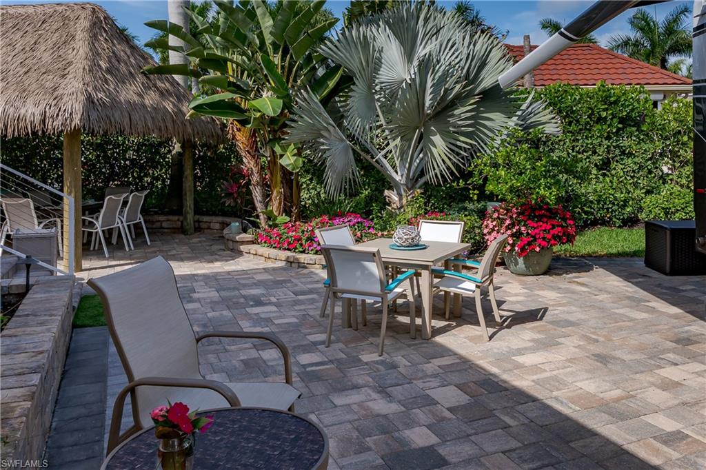 NAPLES MOTORCOACH RESORT - Land
