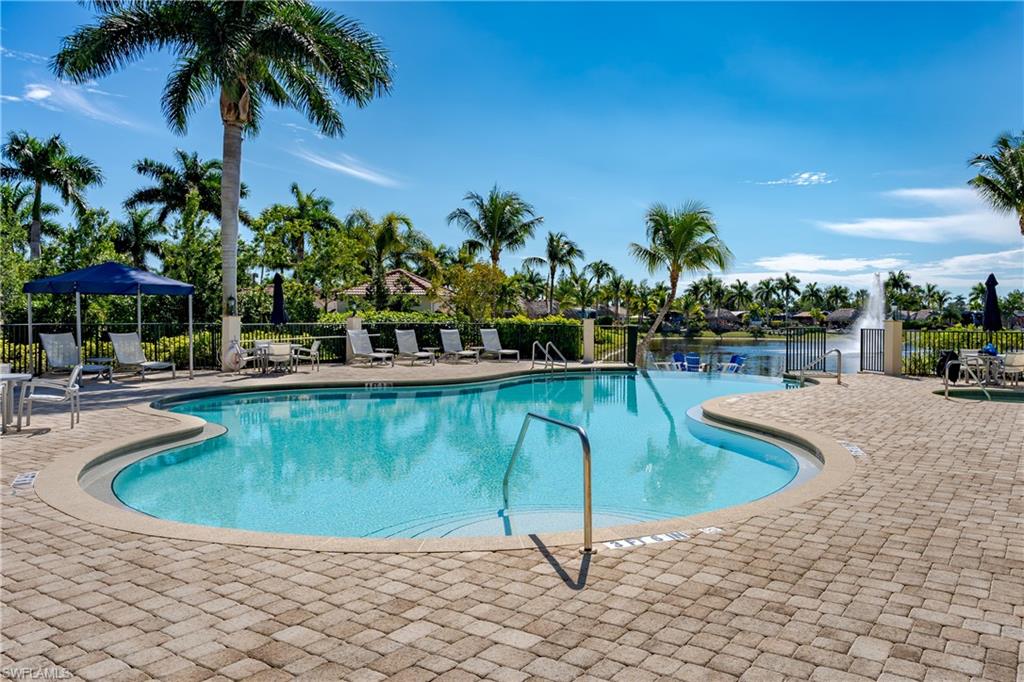 NAPLES MOTORCOACH RESORT - Land