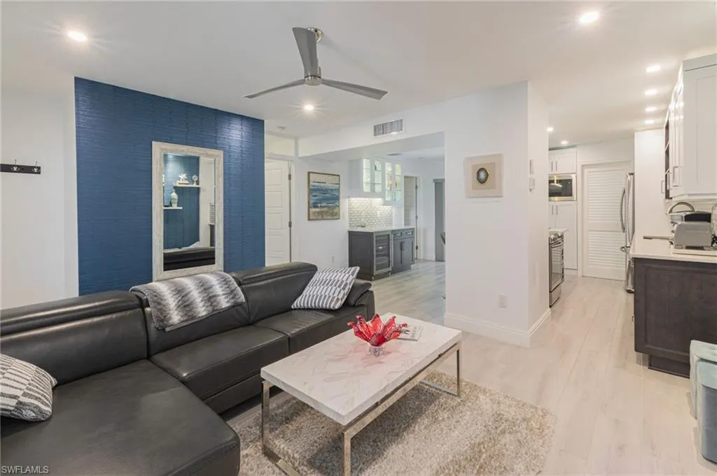 Naples, Florida 34103, United States, 2 Bedrooms Bedrooms, ,2 BathroomsBathrooms,Residential,Active,188046