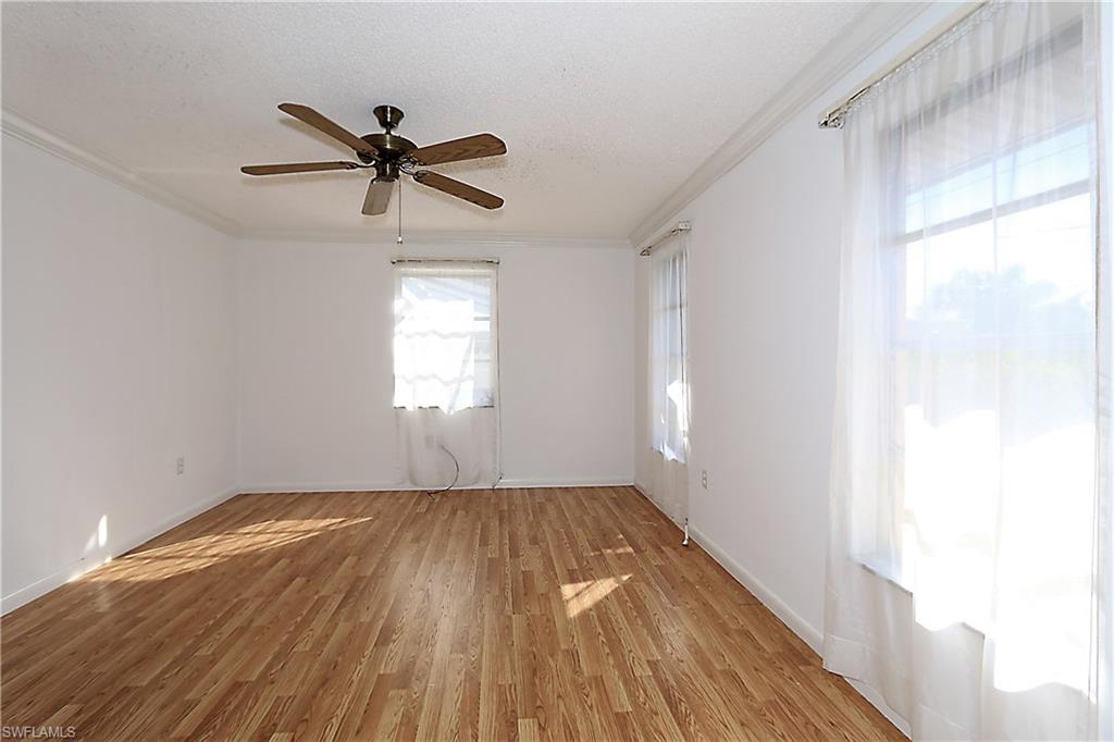 NAPLES PARK - Residential