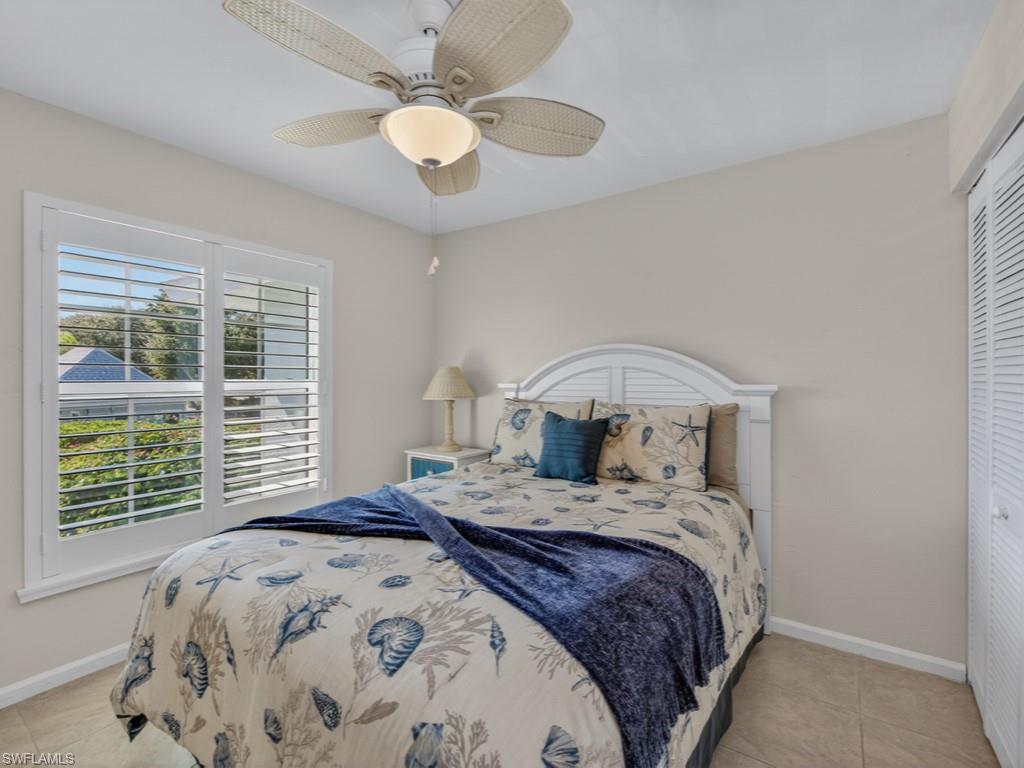 SMOKEHOUSE BAY CLUB - Residential