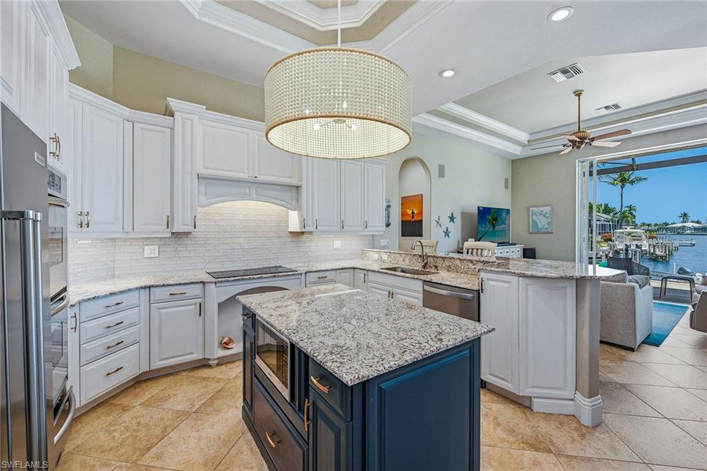 MARCO ISLAND - Residential