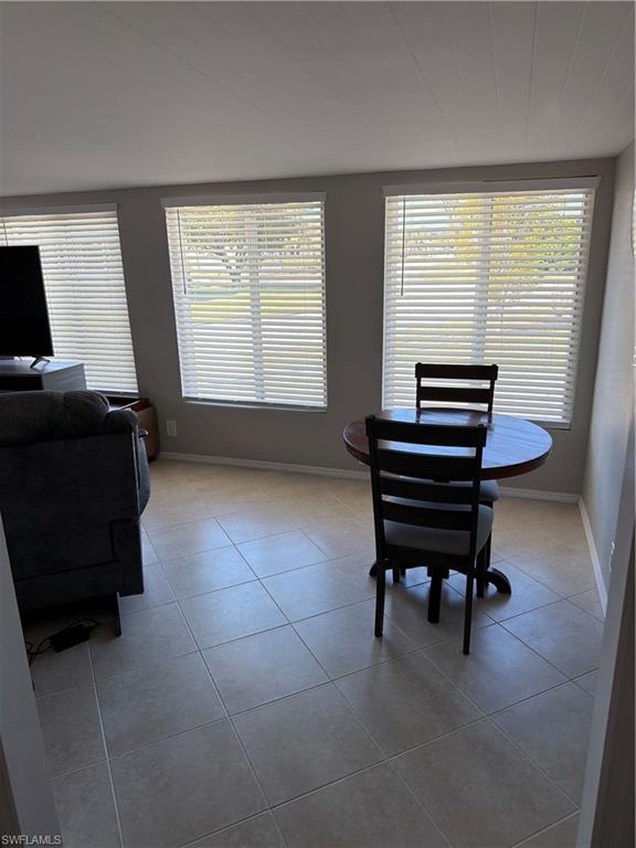 CARRIAGE VILLAGE - Residential