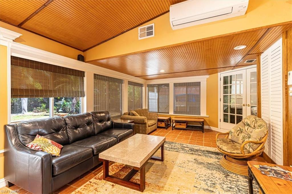 221 Viking WAY