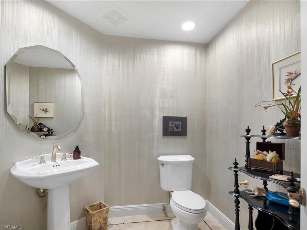 BELIZE - Residential