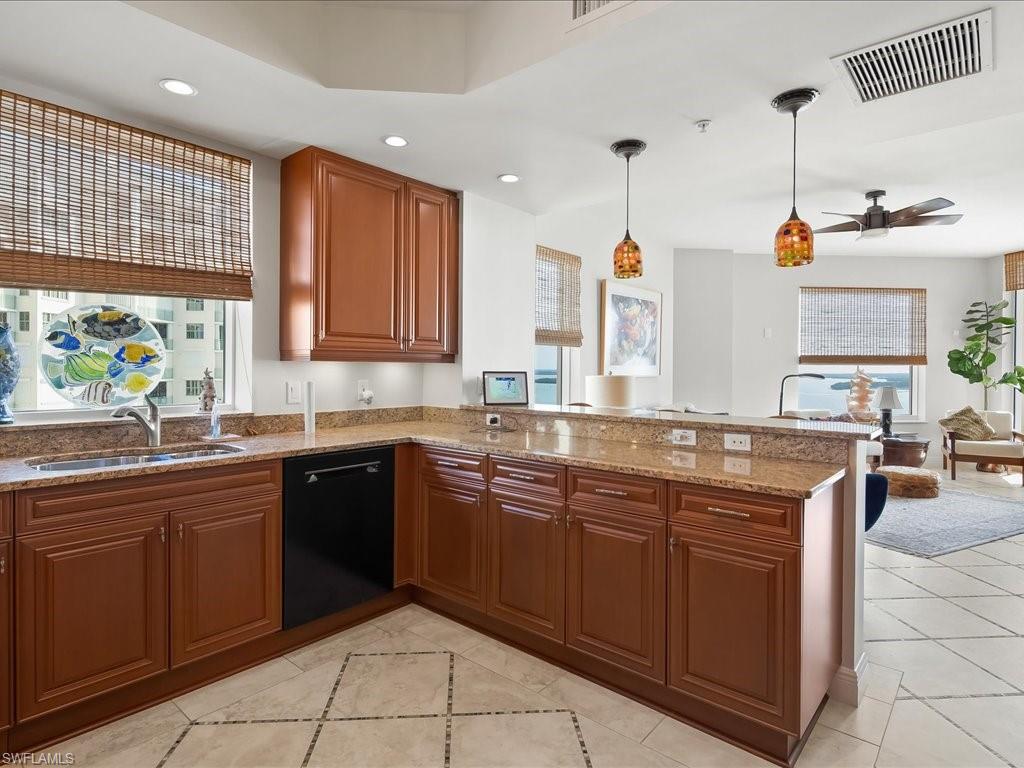 BELIZE - Residential