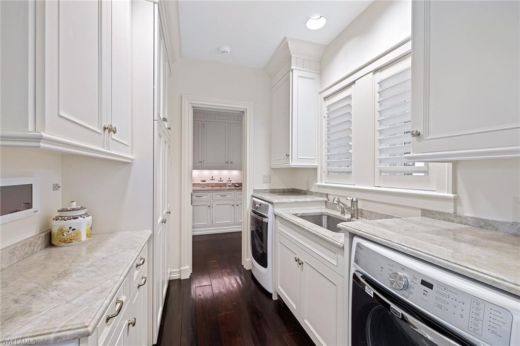 OLDE NAPLES - Residential