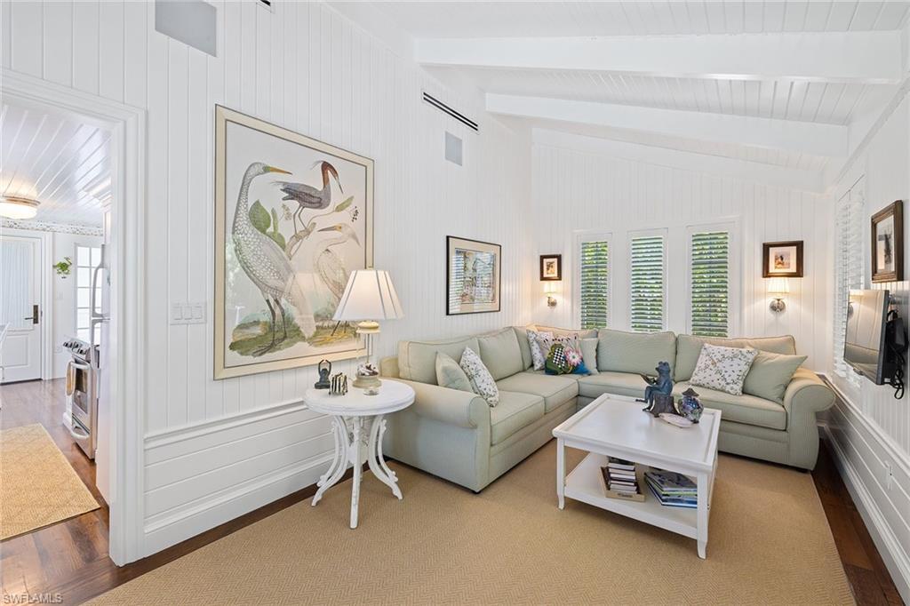 OLDE NAPLES - Residential