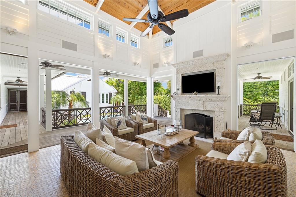 OLDE NAPLES - Residential