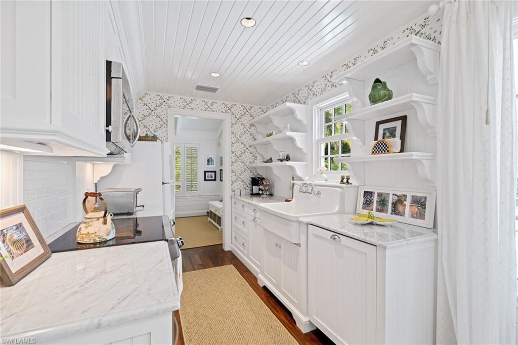 OLDE NAPLES - Residential