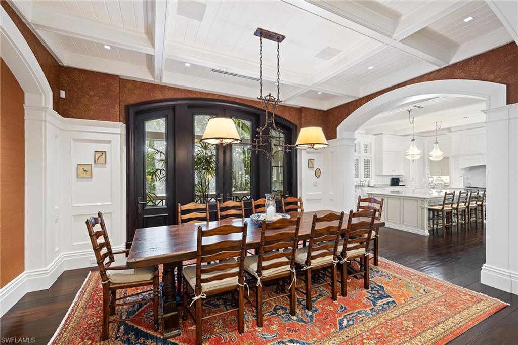 OLDE NAPLES - Residential