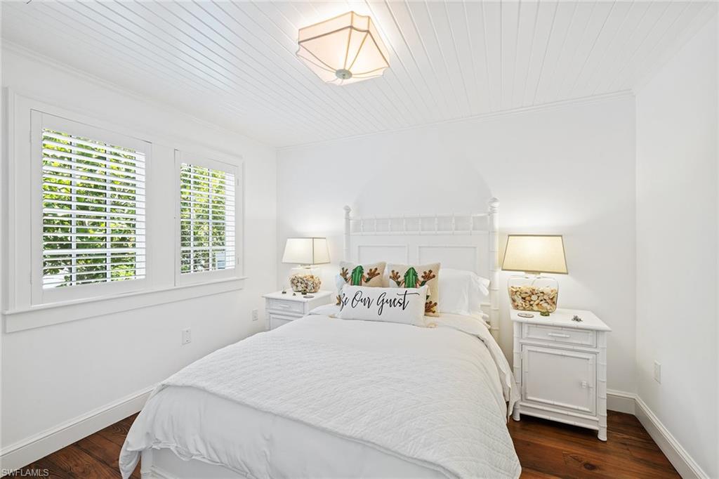 OLDE NAPLES - Residential