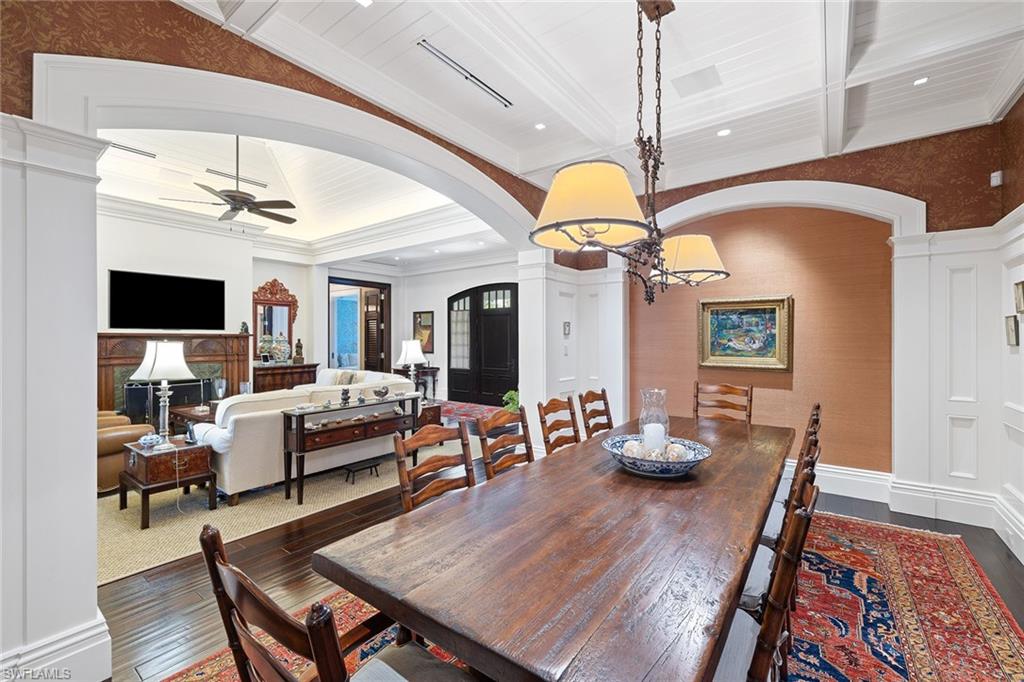 OLDE NAPLES - Residential