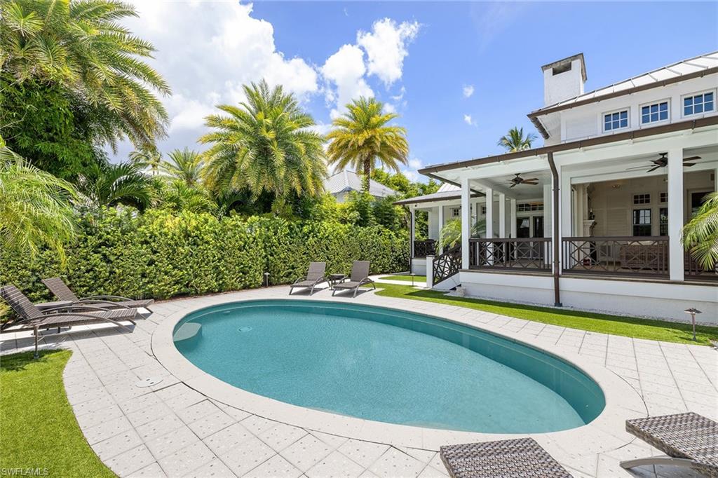 OLDE NAPLES - Residential