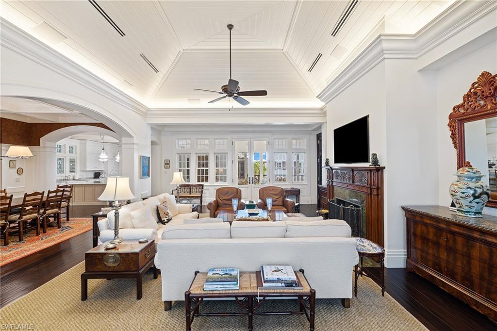 OLDE NAPLES - Residential