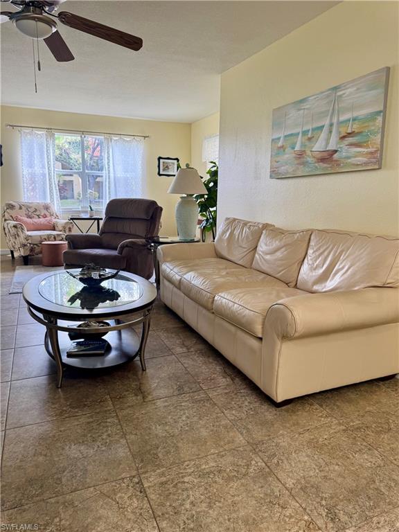 VENETIAN PALMS - Residential