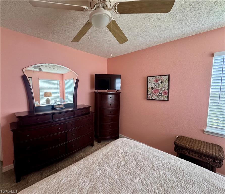 VENETIAN PALMS - Residential