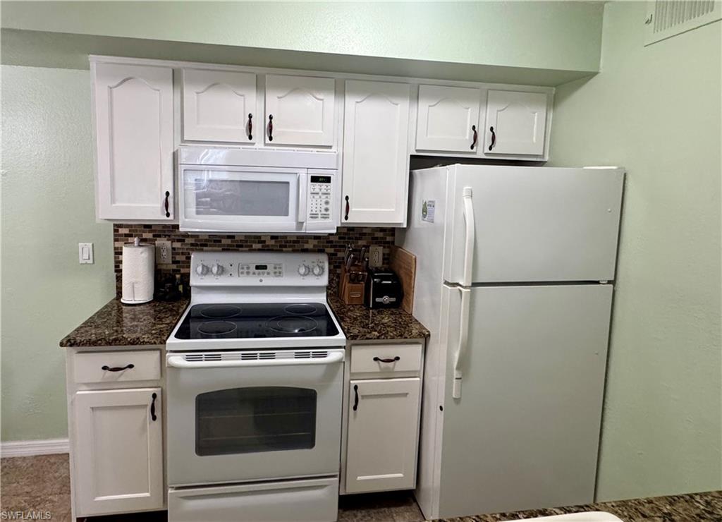 VENETIAN PALMS - Residential