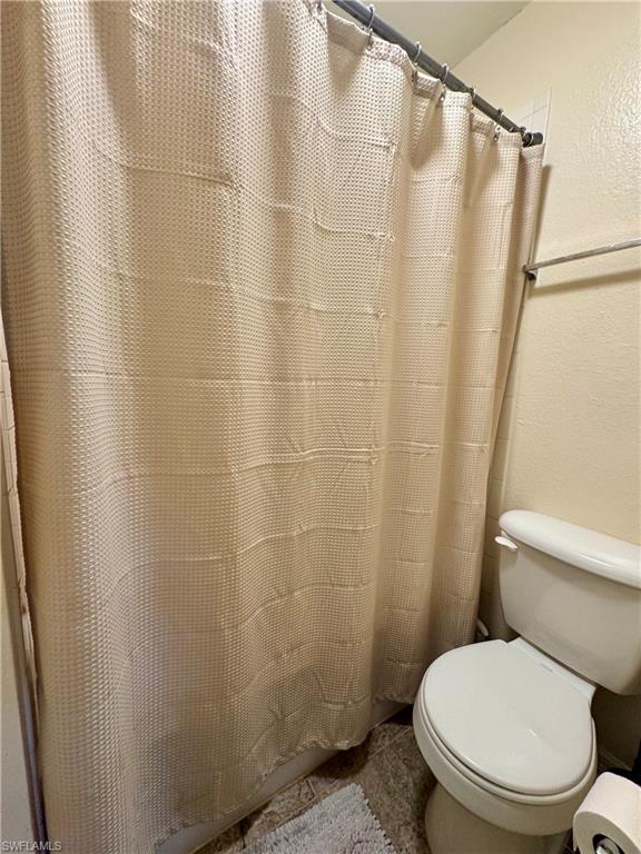 VENETIAN PALMS - Residential