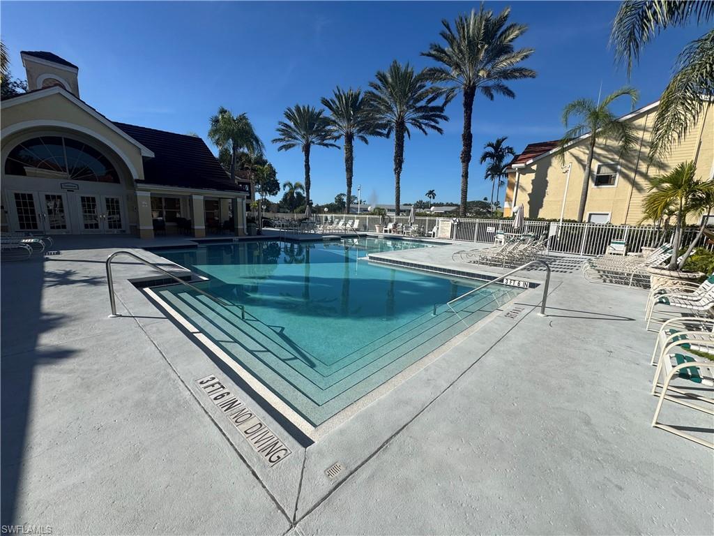 VENETIAN PALMS - Residential