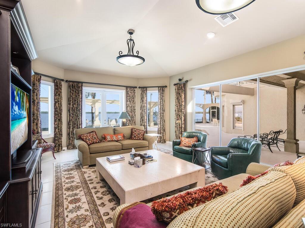 MARCO ISLAND - Residential