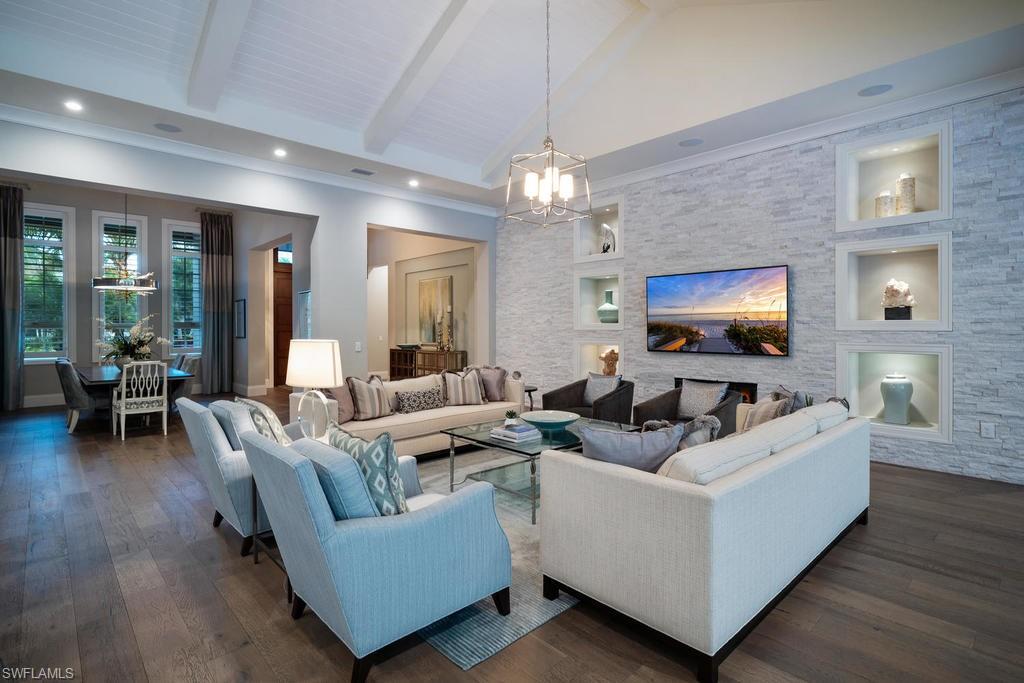 MOORINGS - Residential