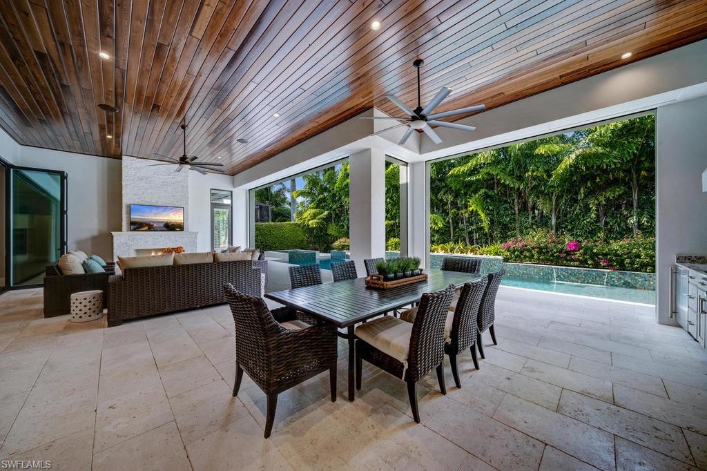 MOORINGS - Residential