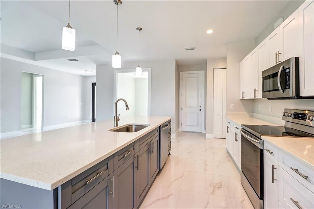 GOLDEN GATE ESTATES - Residential